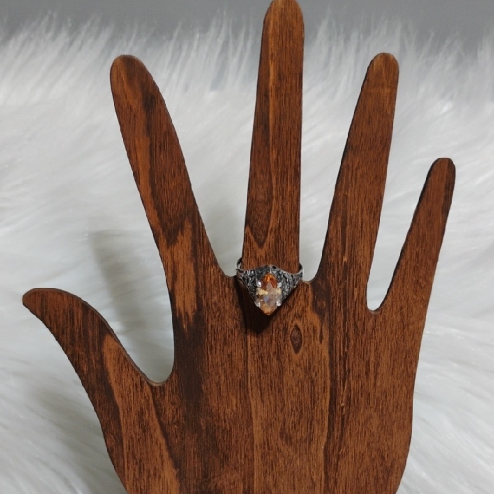 SALE! Intricate 925 Sterling Silver Marcasite & Citine Stone Ring - Picture 10 of 11
